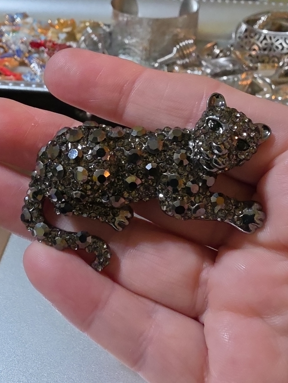 A49- Crystal Embellished Cat Brooch - Black Metallic